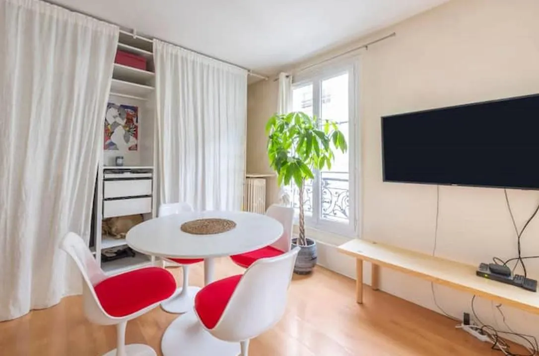 Amazing 1 Bedroom, 30Sec From Arc De Triomphe パリ アパート